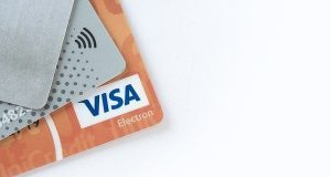 Comment obtenir une carte Visa Premier ou MasterCard Gold gratuite