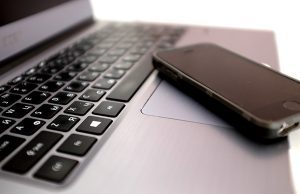 pc-et-portable-de-travail
