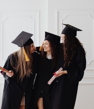 Pourquoi est-il important de faire connaître son entreprise aux jeunes diplômés